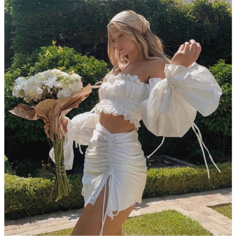 NEW House of CB Tula Off Shoulder Top White XS